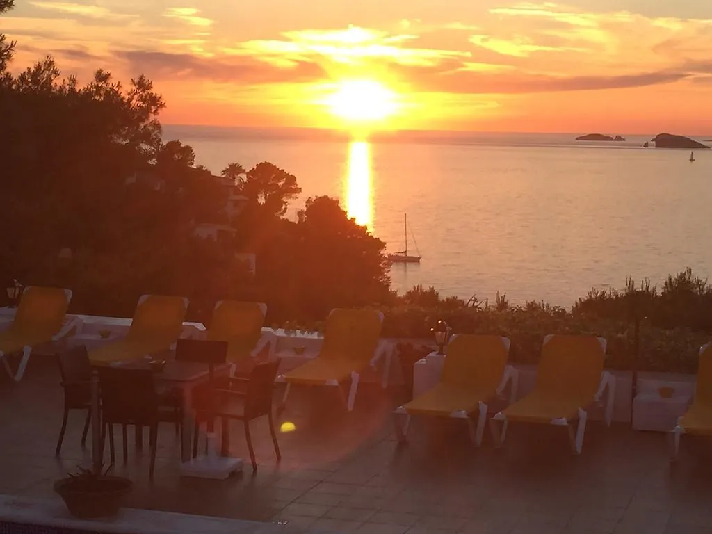 Hostal Cala Moli Cala Tarida