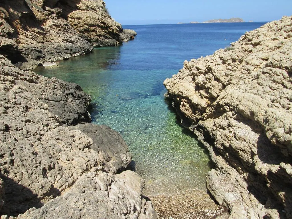 Guest house Hostal Cala Moli Cala Tarida