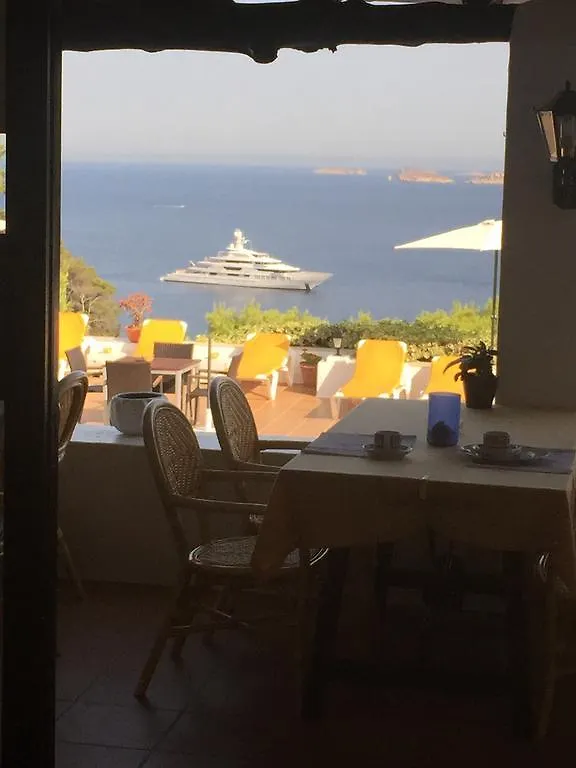 Hostal Cala Moli Cala Tarida  Spain
