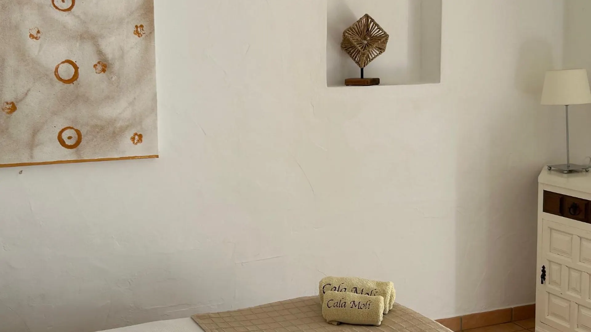 Guest house Hostal Cala Moli Cala Tarida