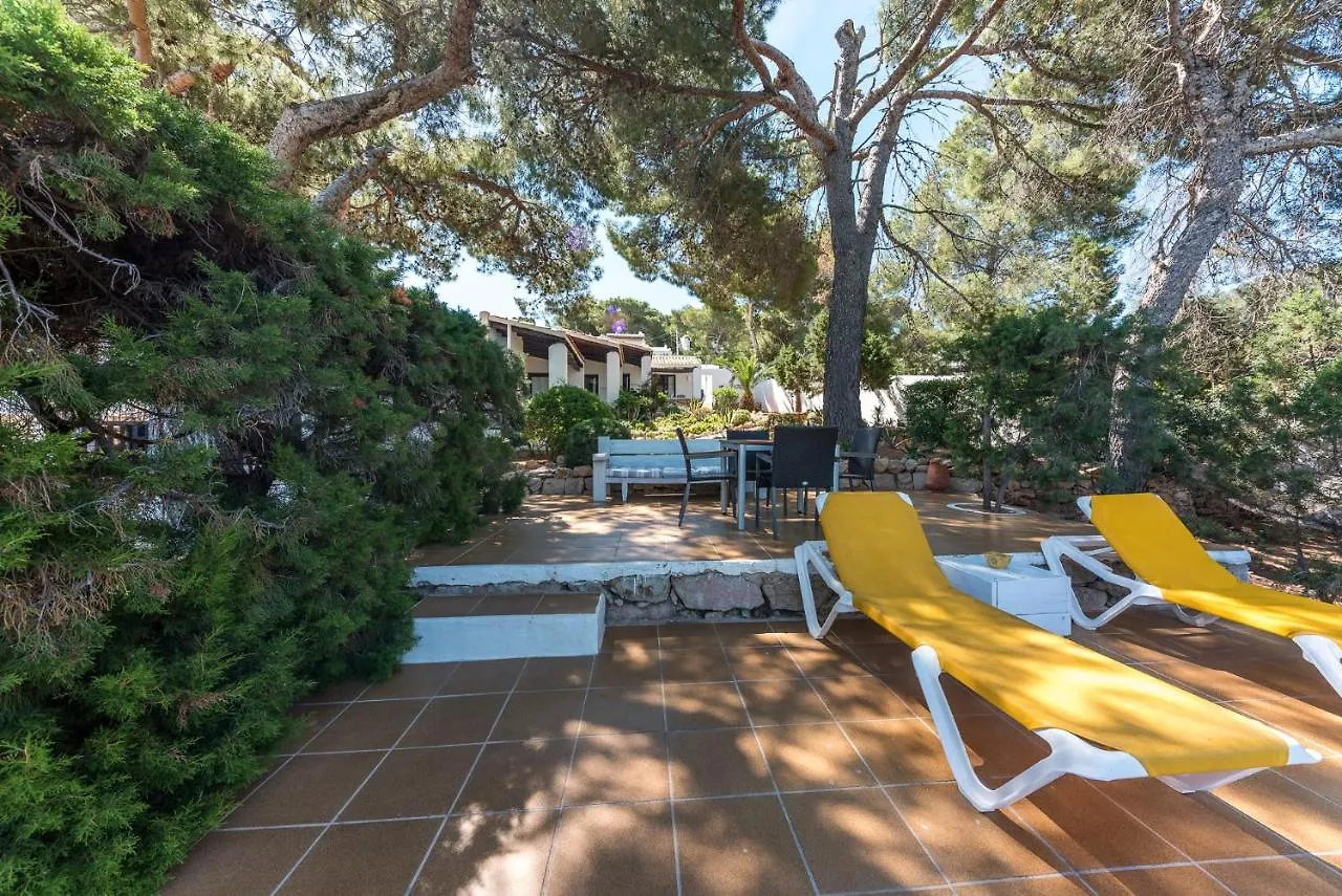 Guest house Hostal Cala Moli Cala Tarida